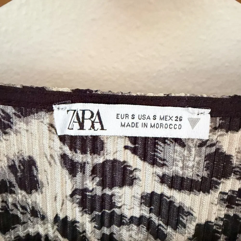 ZARA Leopard Print Plisse Ruched Peplum Blouse Puff Sleeve Crop Top Small